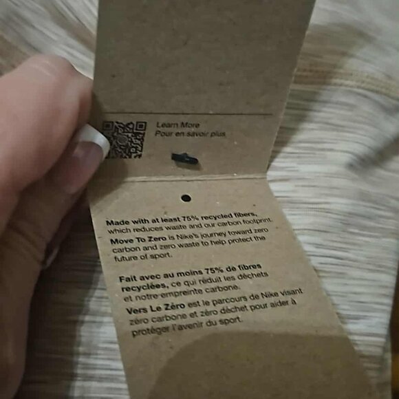 Nike Kids training size S - Picture 3 of 3